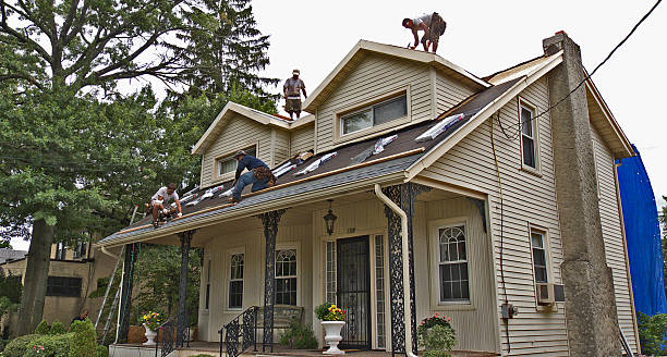 Best Commercial Roofing Services  in Menomonie, WI